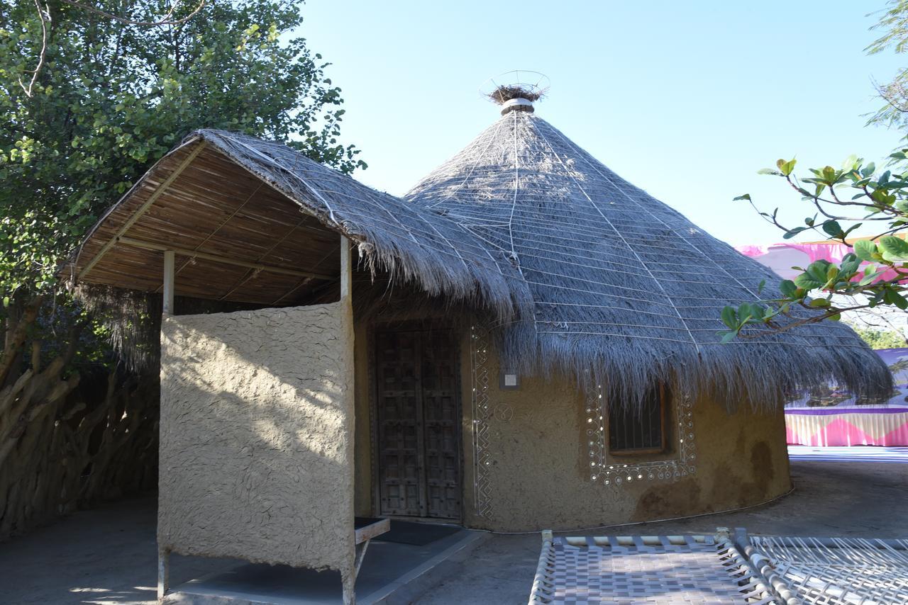 Amrut Bagh Resort Chobari Dış mekan fotoğraf